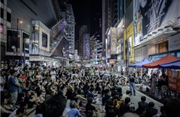 Người Hong Kong phản đối báo giới kích động sinh viên biểu tình